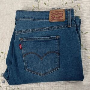 Levi's 314 Distressed Shaping Straight Size 34 Jean